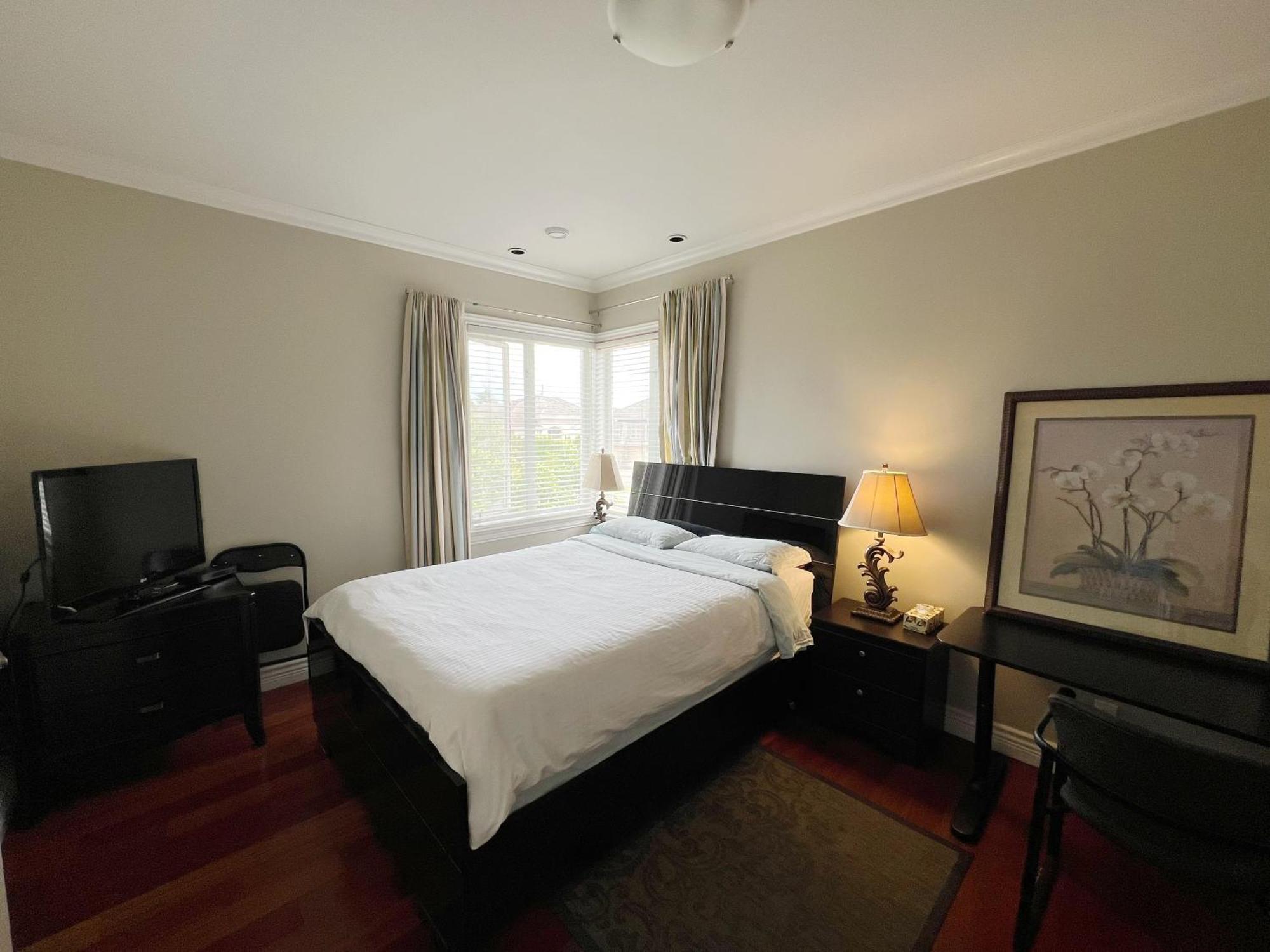 A Cozy Bedroom With A Private Washroom Close To Yvr Richmond Ngoại thất bức ảnh